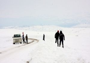 Karayolu'nu piste çevirdiler